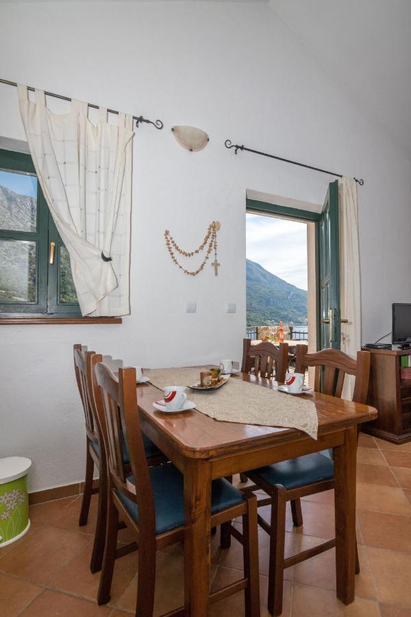 Apartment Zvonimir Igrane Room photo